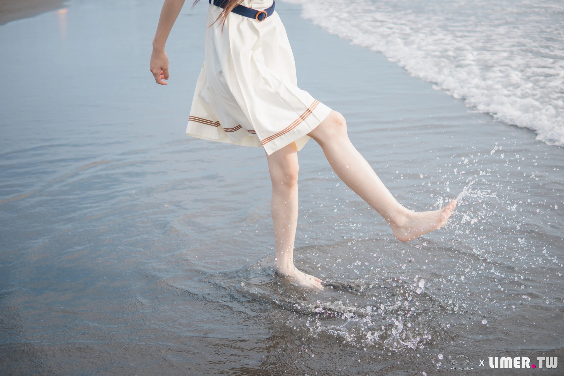 [Limerence] NO.050 海蓝 白皙希腊脚 JK盛夏服海边戏水 2