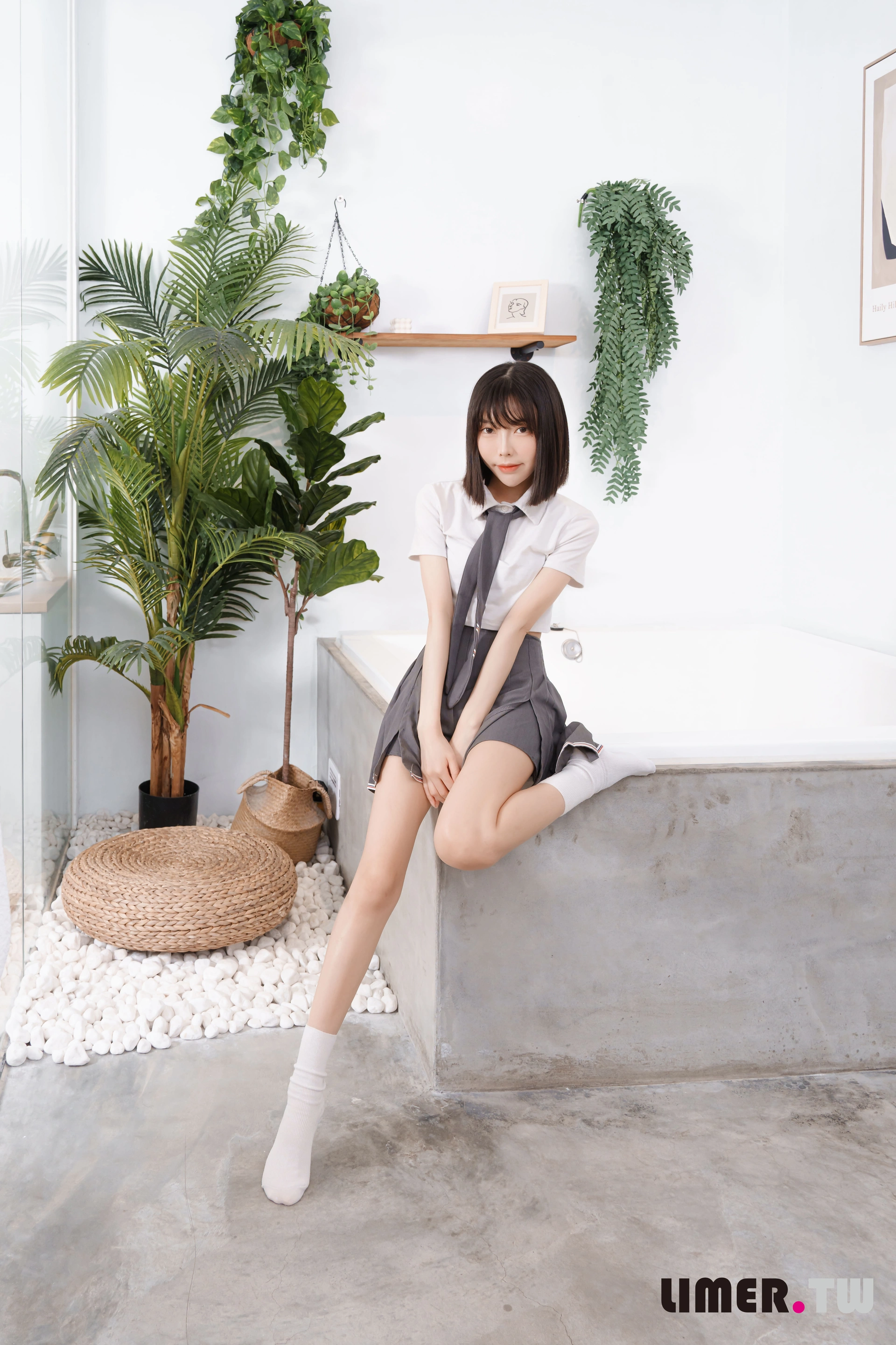 [Limerence] NO.058 素人林莹 JK小隻馬の性感裸足 0