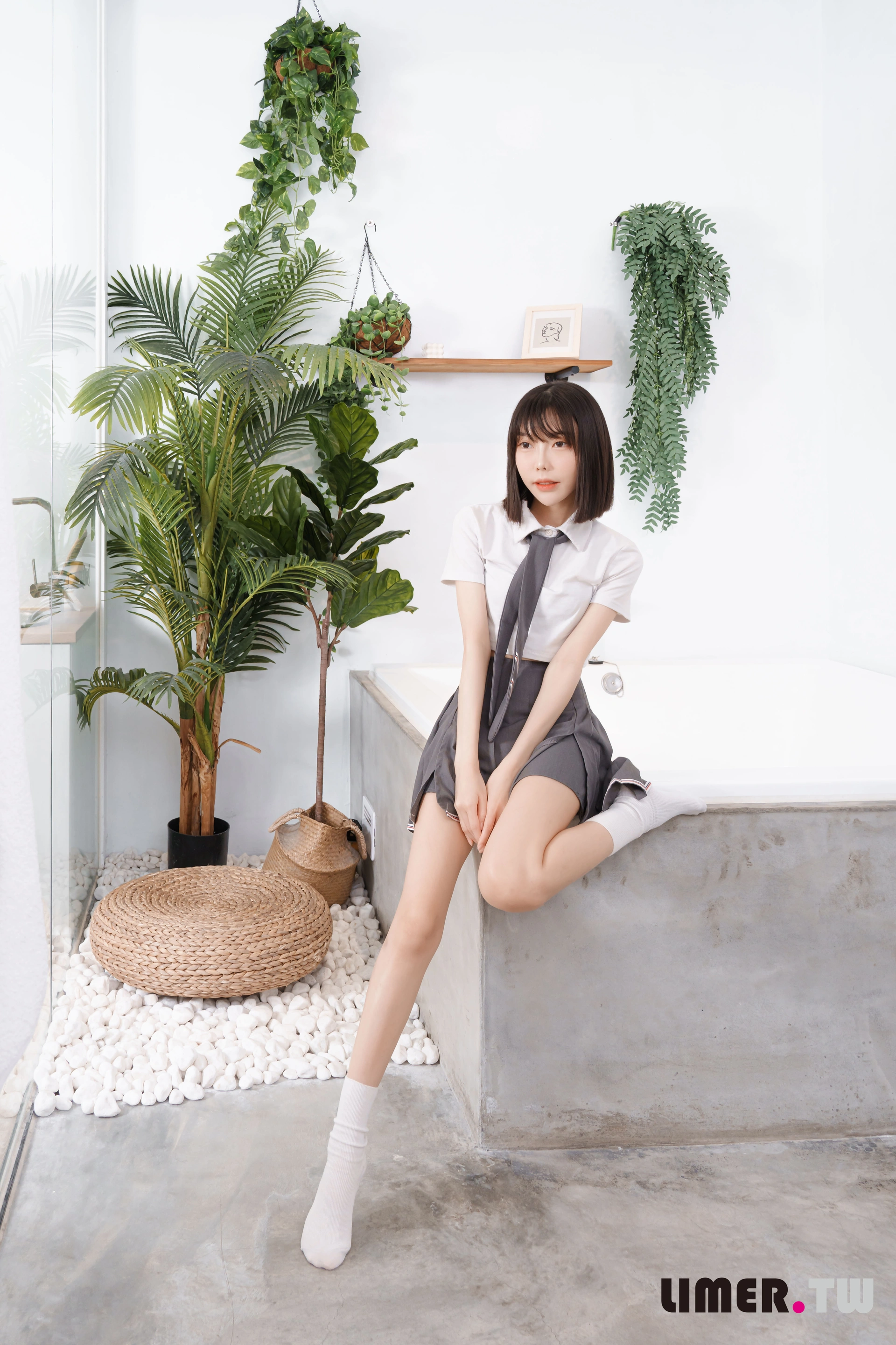 [Limerence] NO.058 素人林莹 JK小隻馬の性感裸足 1